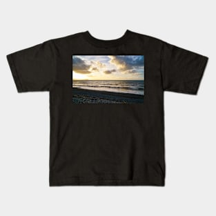 Sunset Beach View With Cloudy Sky & Ocean Kids T-Shirt